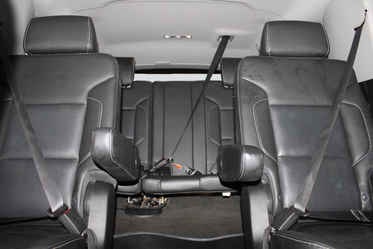 2018 Chevrolet Suburban Premier 4x4 4dr SUV