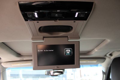 2018 Chevrolet Suburban Premier 4x4 4dr SUV