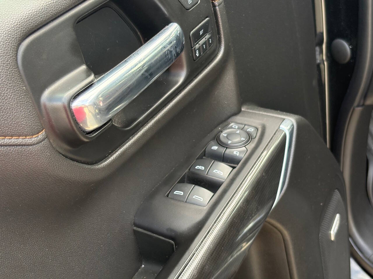 2022 GMC Sierra 1500 Limited AT4 4x4 4dr Crew Cab 5.8 ft. SB