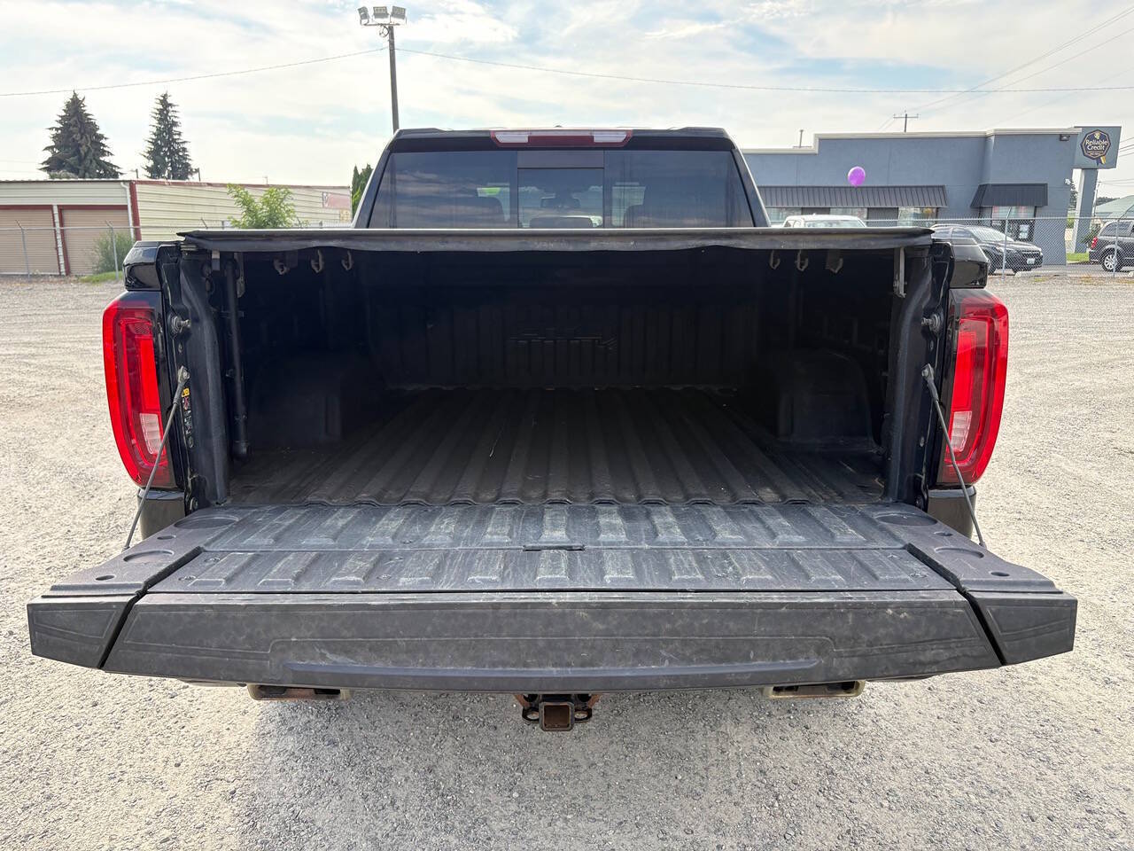 2022 GMC Sierra 1500 Limited AT4 4x4 4dr Crew Cab 5.8 ft. SB
