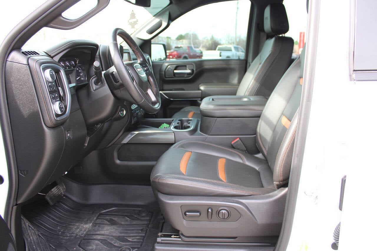 2019 GMC Sierra 1500 AT4 4x4 4dr Crew Cab 5.8 ft. SB