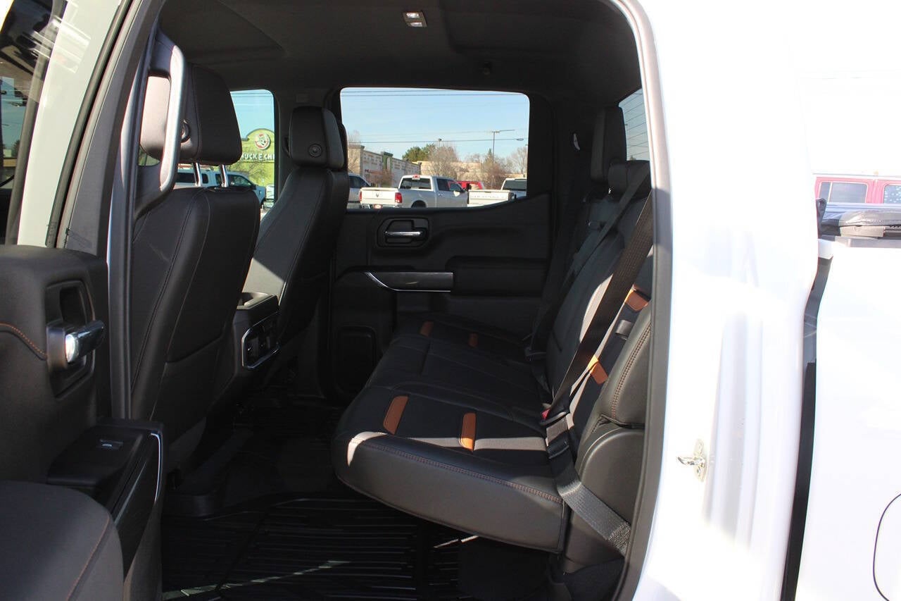 2019 GMC Sierra 1500 AT4 4x4 4dr Crew Cab 5.8 ft. SB