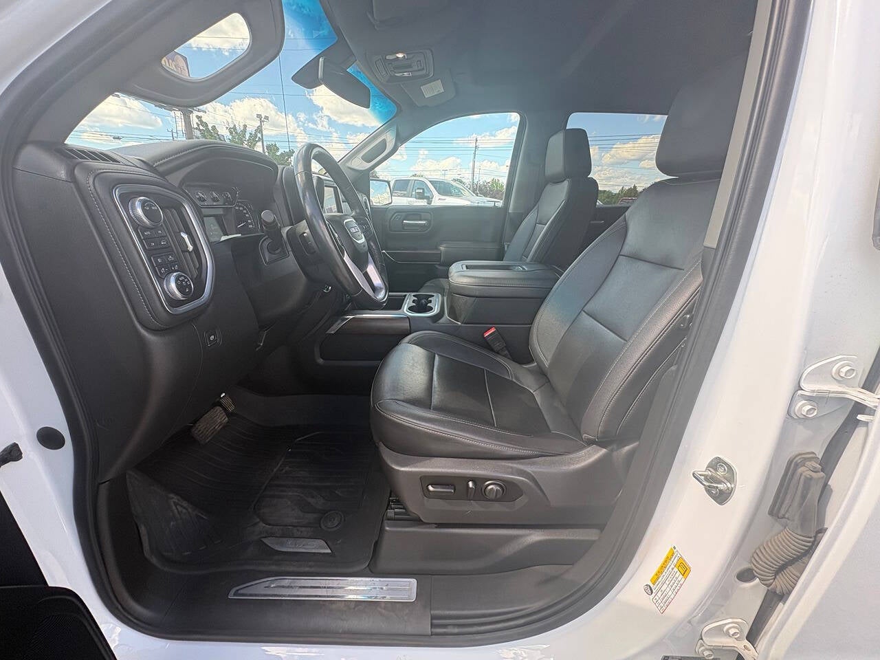 2021 GMC Sierra 1500 SLT 4x4 4dr Crew Cab 5.8 ft. SB