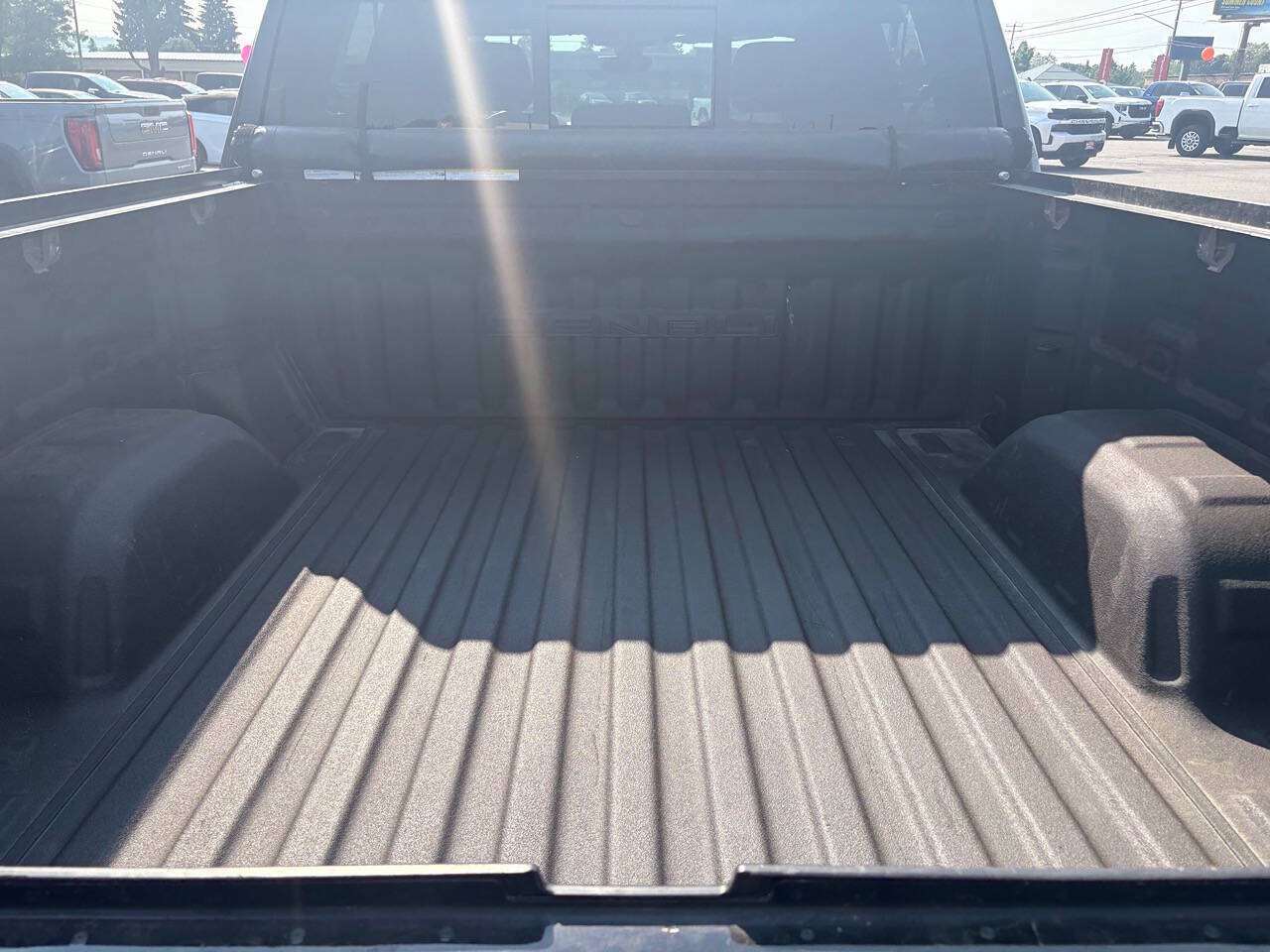 2019 GMC Sierra 1500 Denali 4x4 4dr Crew Cab 5.8 ft. SB