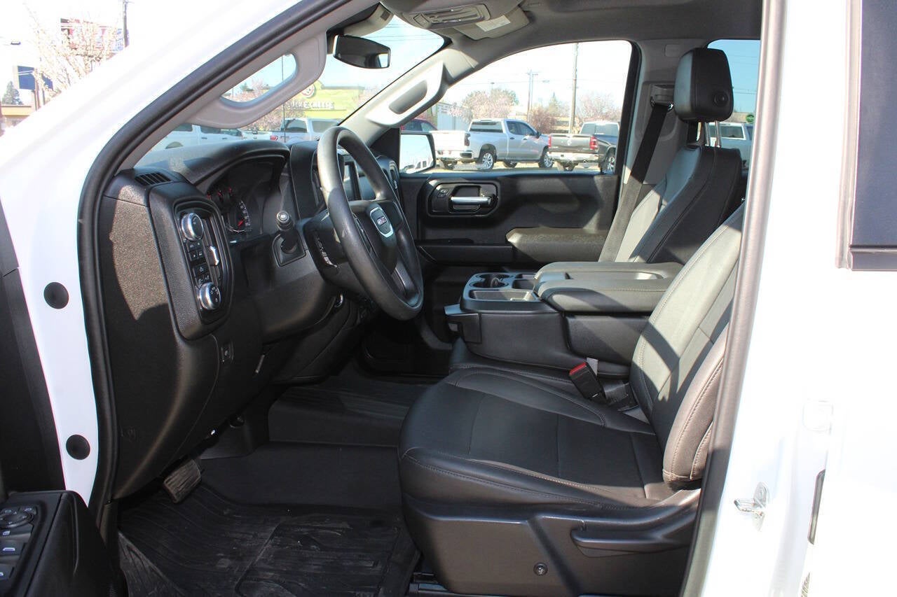 2023 GMC Sierra 1500 Pro 4x4 4dr Crew Cab 5.8 ft. SB