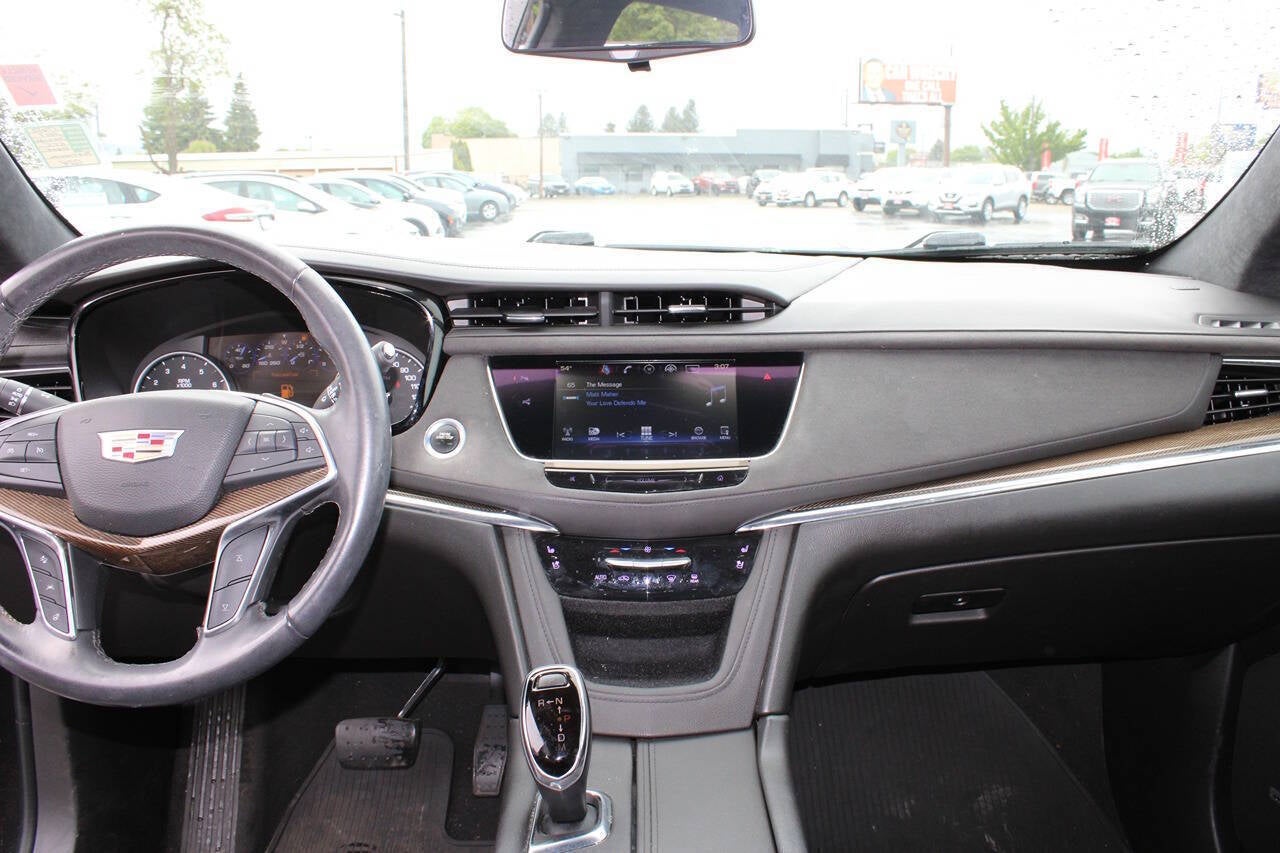 2017 Cadillac XT5 Platinum 4x4 4dr SUV