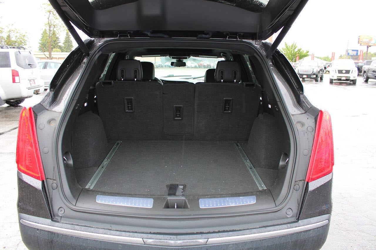 2017 Cadillac XT5 Platinum 4x4 4dr SUV