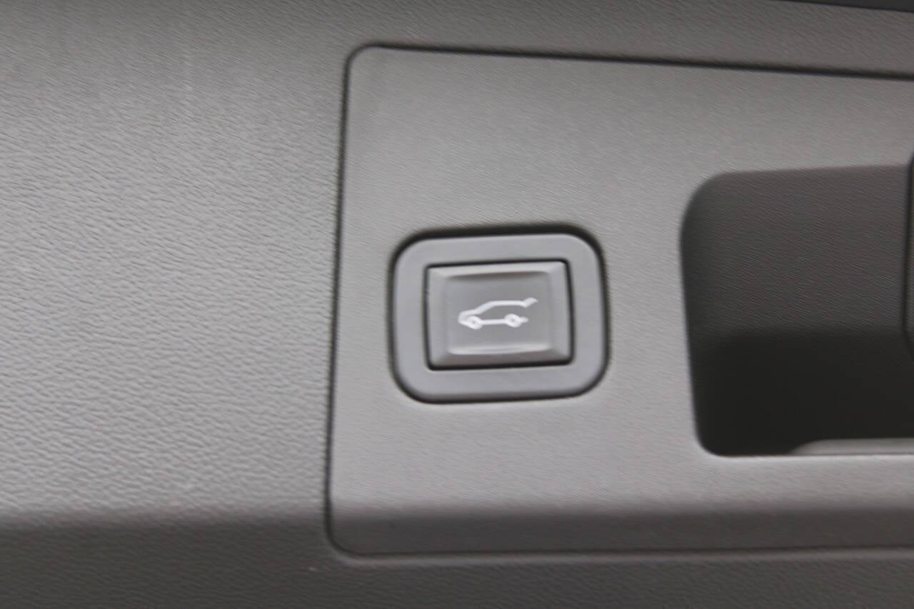 2017 Cadillac XT5 Platinum 4x4 4dr SUV