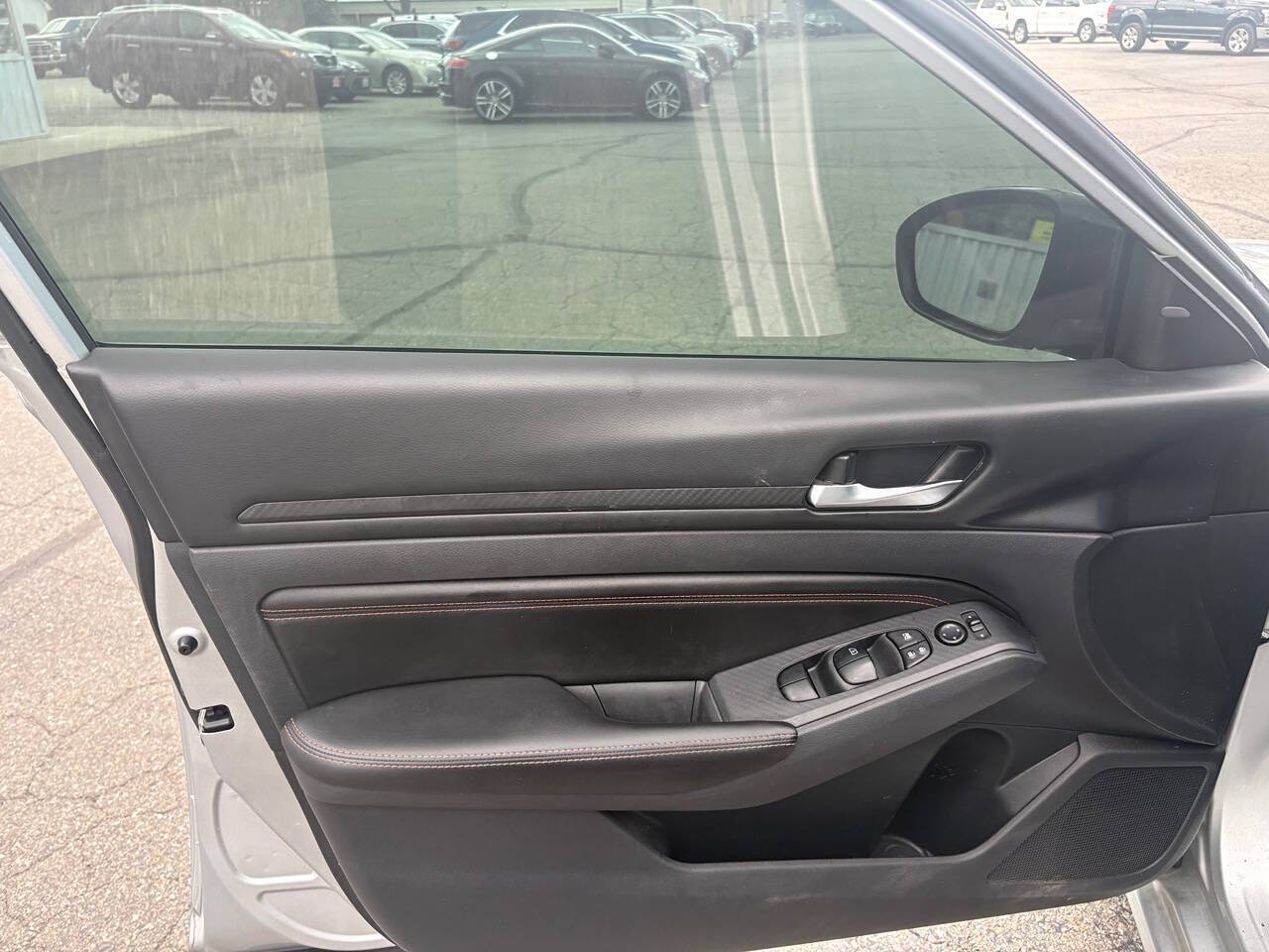 2022 Nissan Altima 2.5 SR 4dr Sedan