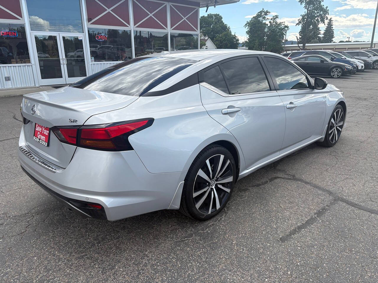 2022 Nissan Altima 2.5 SR 4dr Sedan