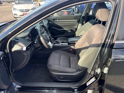 2021 Nissan Altima 2.5 SV AWD 4dr Sedan