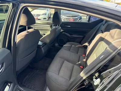 2021 Nissan Altima 2.5 SV AWD 4dr Sedan