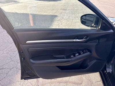 2021 Nissan Altima 2.5 SV AWD 4dr Sedan