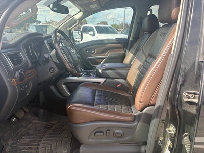 2018 Nissan Titan Platinum Reserve 4x4 4dr Crew Cab