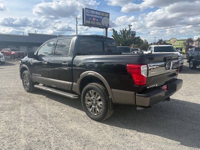2018 Nissan Titan Platinum Reserve 4x4 4dr Crew Cab