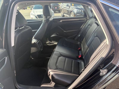 2019 Volkswagen Passat SE R Line 4dr Sedan