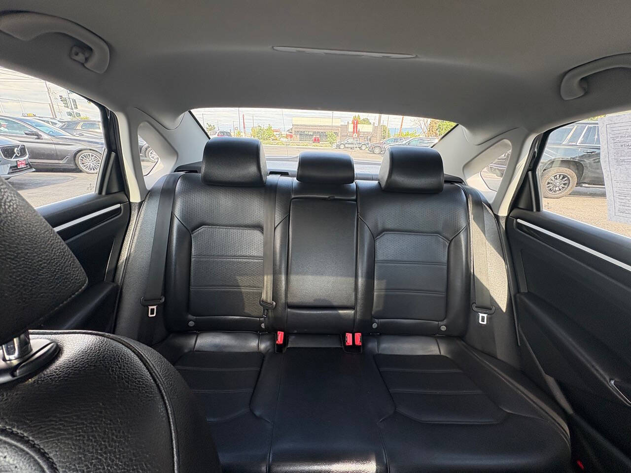 2019 Volkswagen Passat SE R Line 4dr Sedan