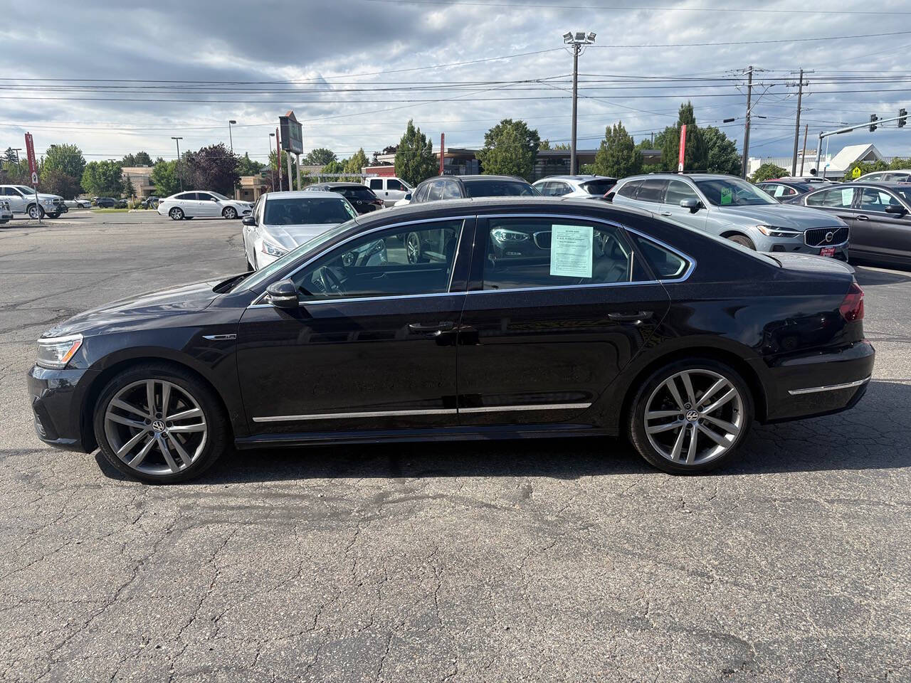 2019 Volkswagen Passat SE R Line 4dr Sedan