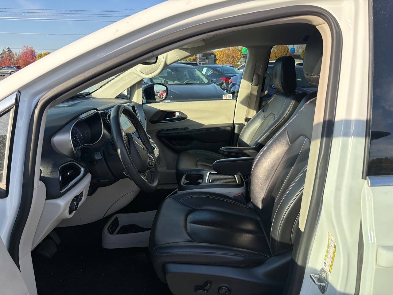 2024 Chrysler Pacifica Touring L 4dr Mini Van