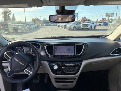 2024 Chrysler Pacifica Touring L 4dr Mini Van