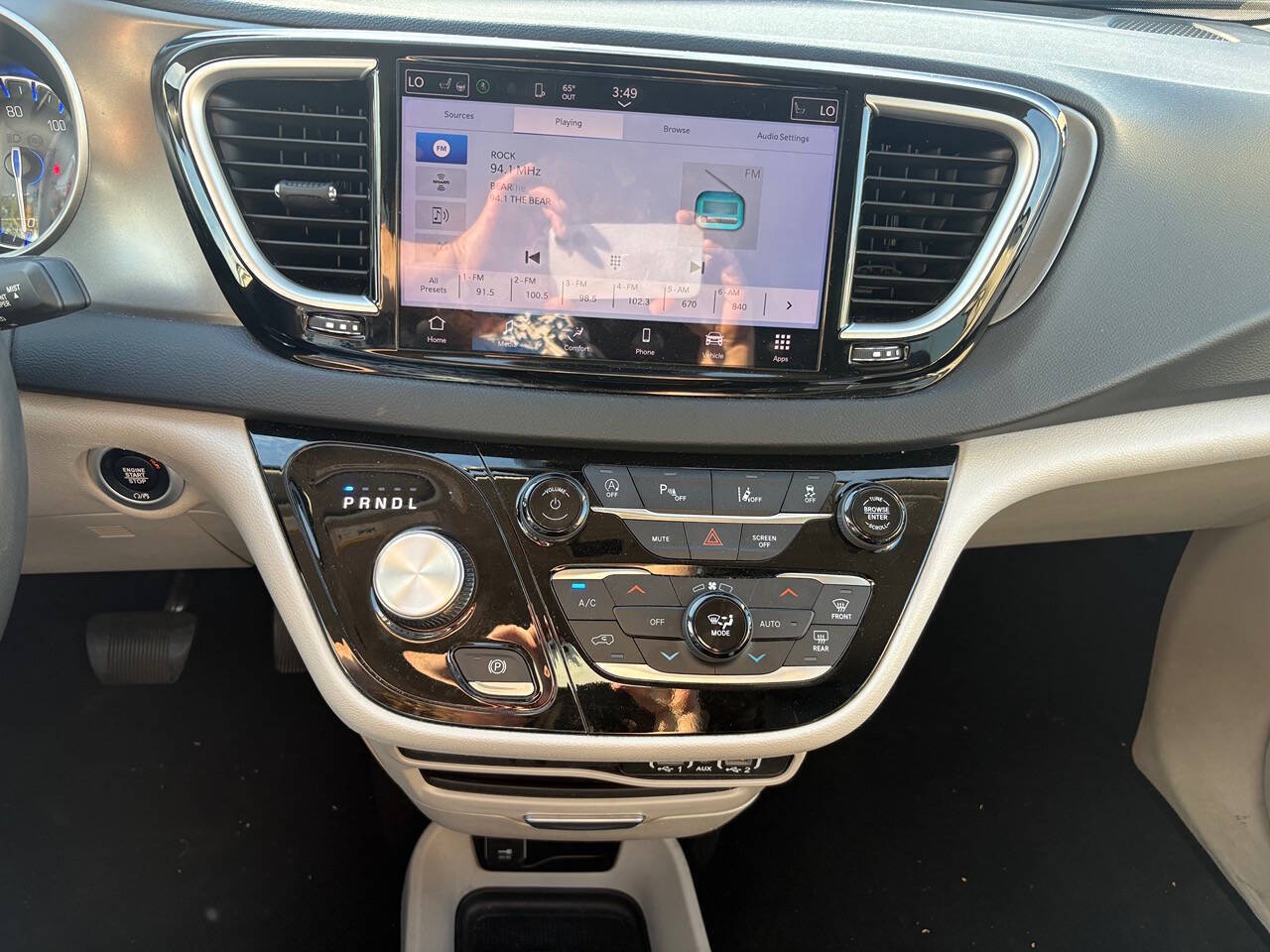2024 Chrysler Pacifica Touring L 4dr Mini Van