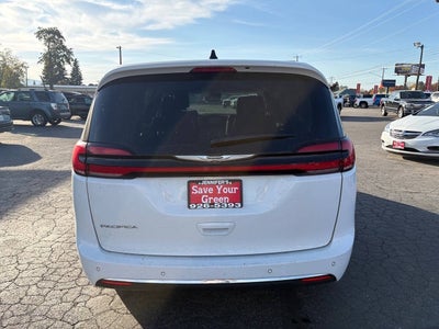 2024 Chrysler Pacifica Touring L 4dr Mini Van