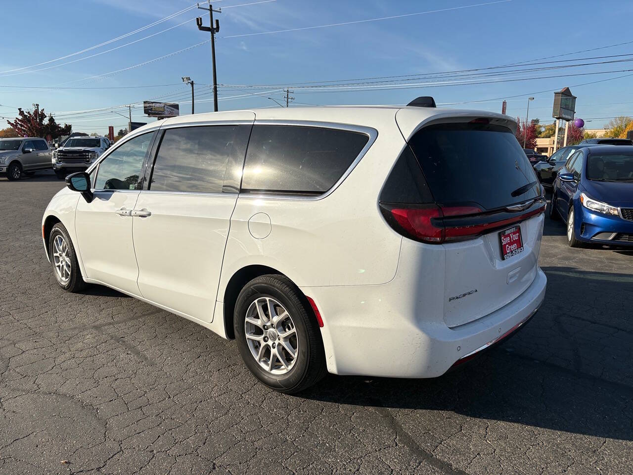 2024 Chrysler Pacifica Touring L 4dr Mini Van