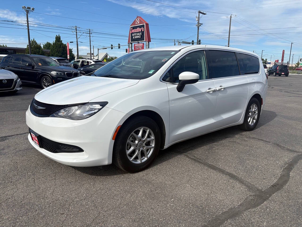 2023 Chrysler Voyager LX 4dr Mini Van