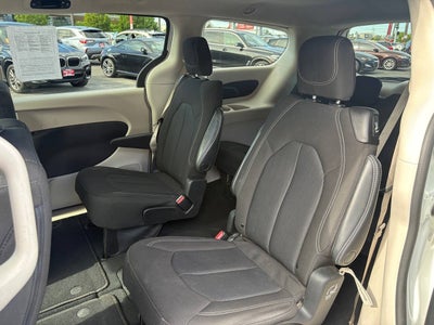 2023 Chrysler Voyager LX 4dr Mini Van