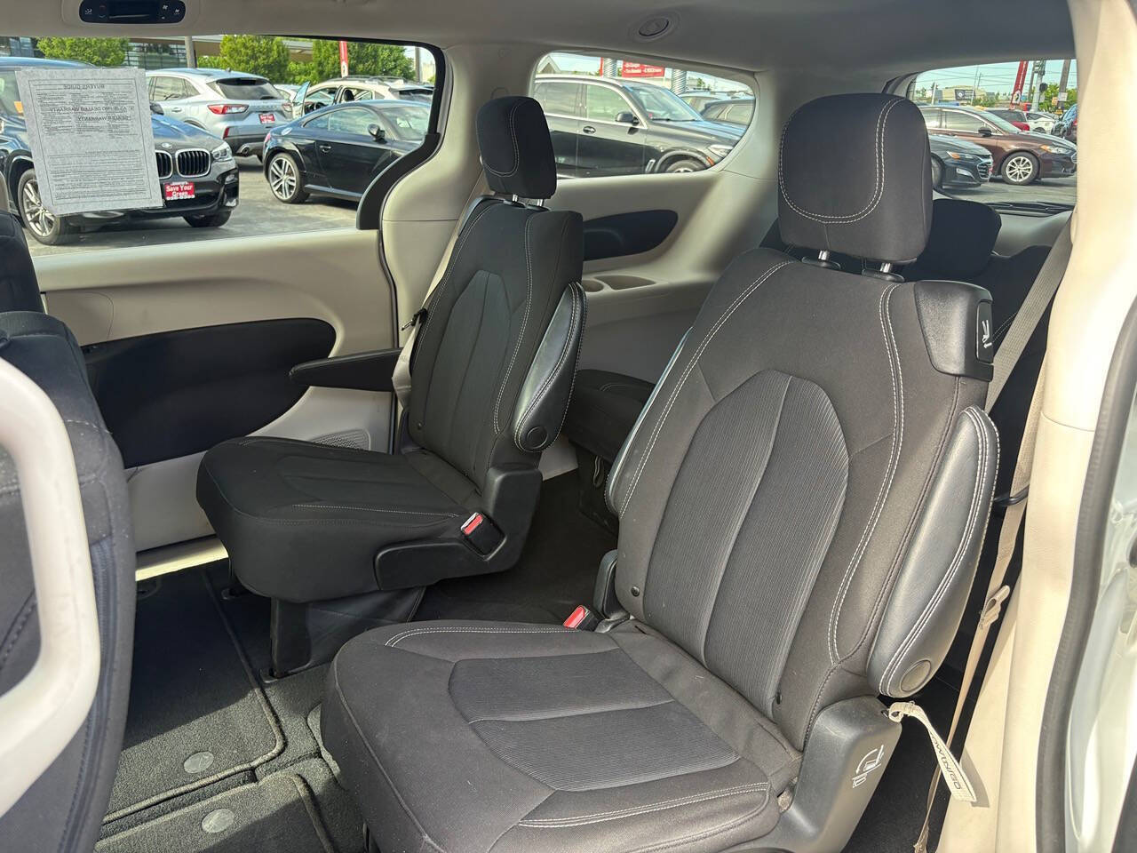 2023 Chrysler Voyager LX 4dr Mini Van