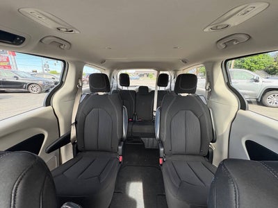 2023 Chrysler Voyager LX 4dr Mini Van