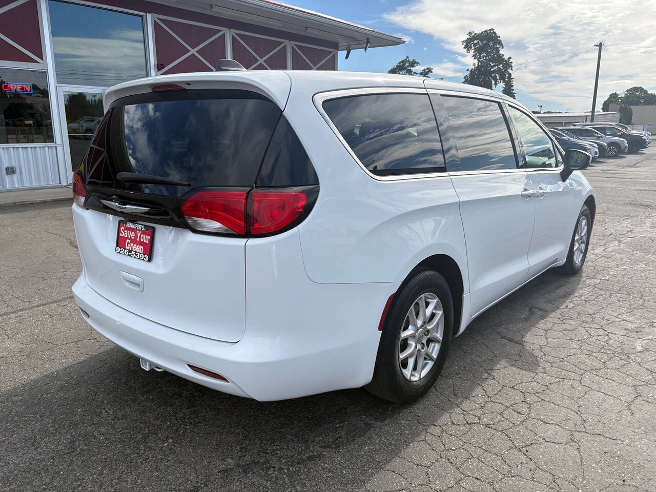2023 Chrysler Voyager LX 4dr Mini Van