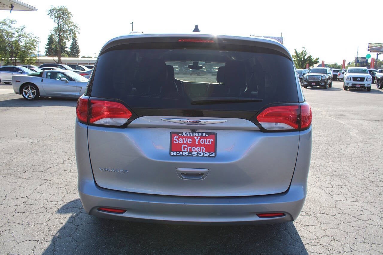 2021 Chrysler Voyager LXi 4dr Mini Van