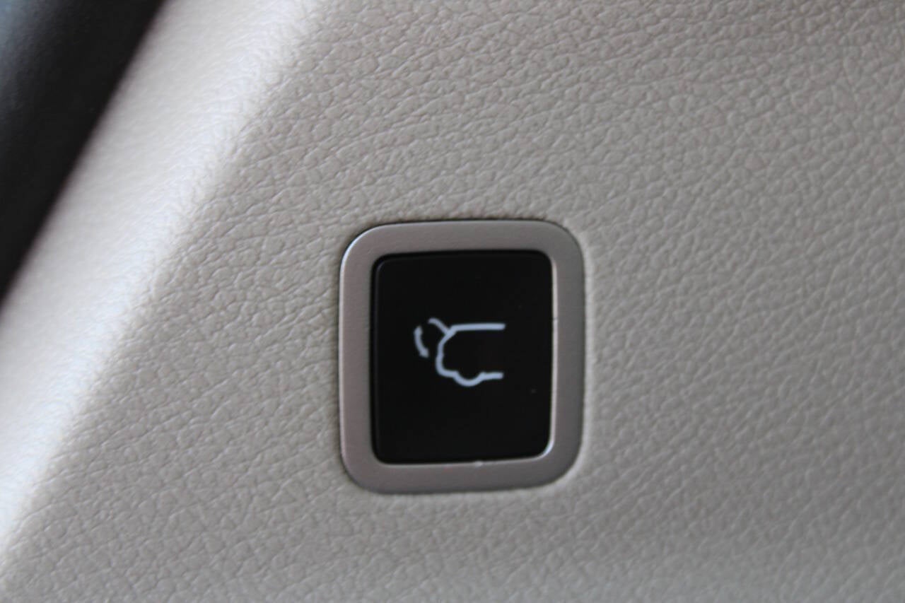 2021 Chrysler Voyager LXi 4dr Mini Van