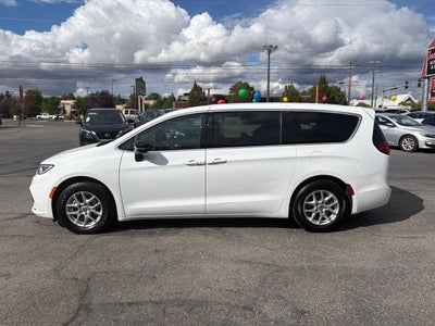 2024 Chrysler Pacifica Touring 4dr Mini Van
