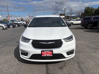 2024 Chrysler Pacifica Touring 4dr Mini Van
