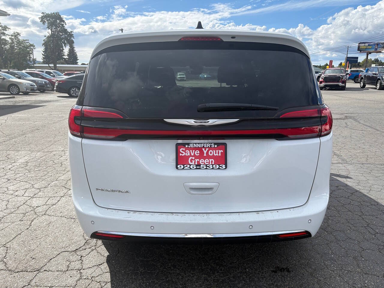 2024 Chrysler Pacifica Touring 4dr Mini Van