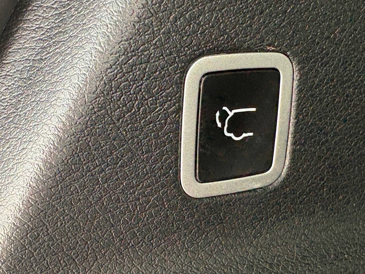 2024 Chrysler Pacifica Touring 4dr Mini Van
