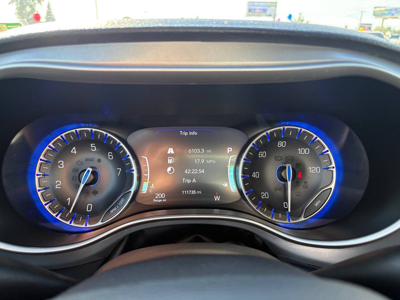2023 Chrysler Pacifica Touring 4dr Mini Van