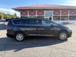 2023 Chrysler Pacifica Touring 4dr Mini Van