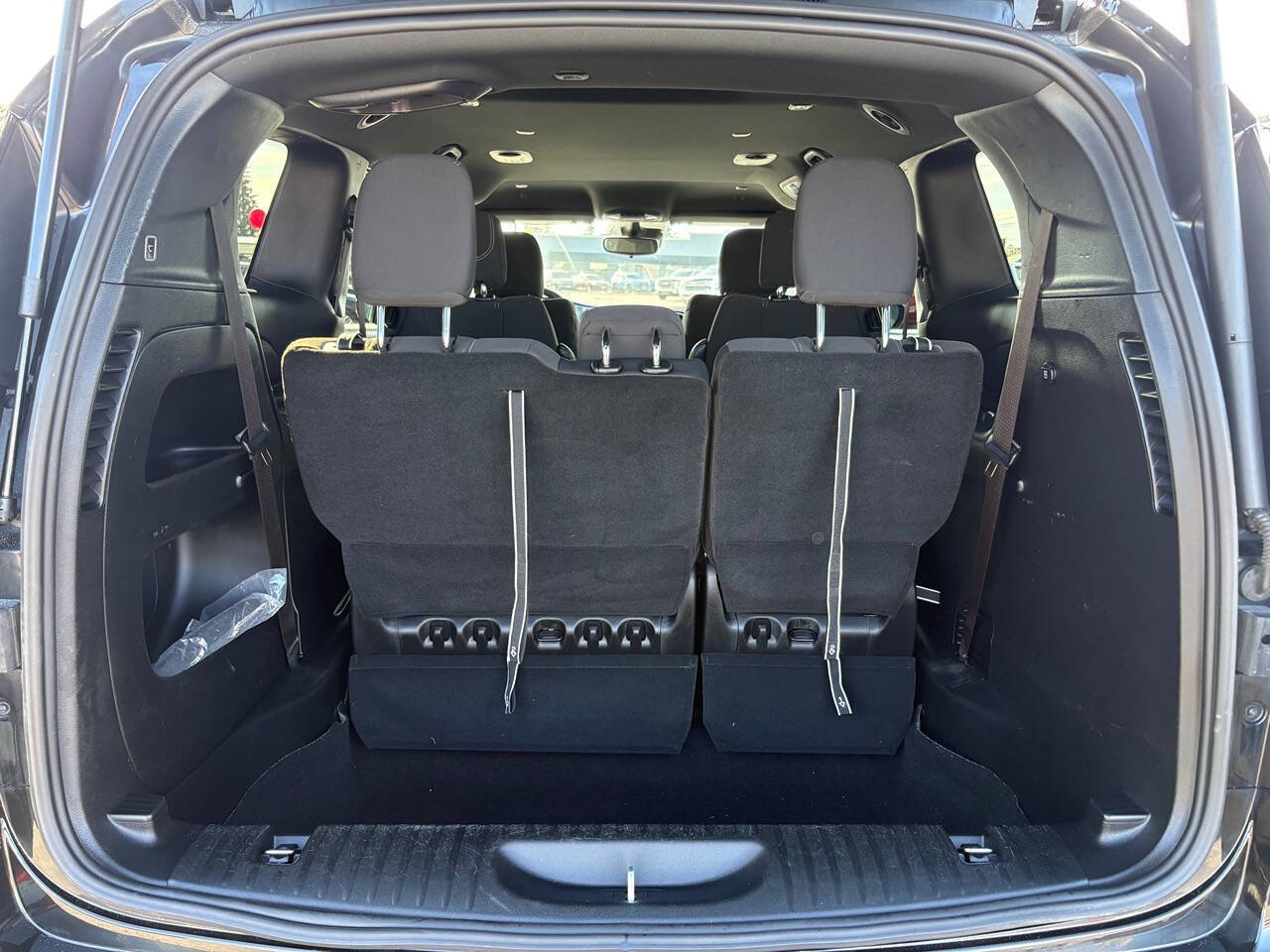2023 Chrysler Pacifica Touring 4dr Mini Van