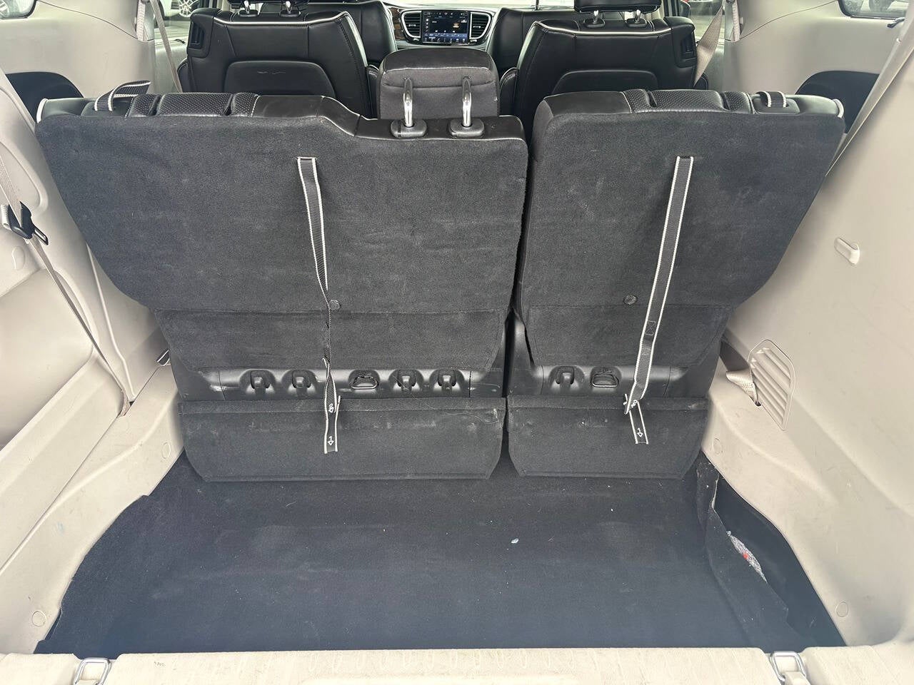 2023 Chrysler Pacifica Limited 4dr Mini Van
