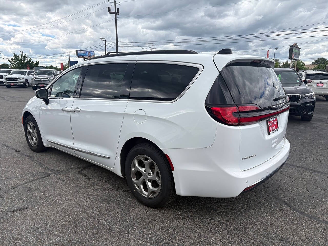 2023 Chrysler Pacifica Limited 4dr Mini Van
