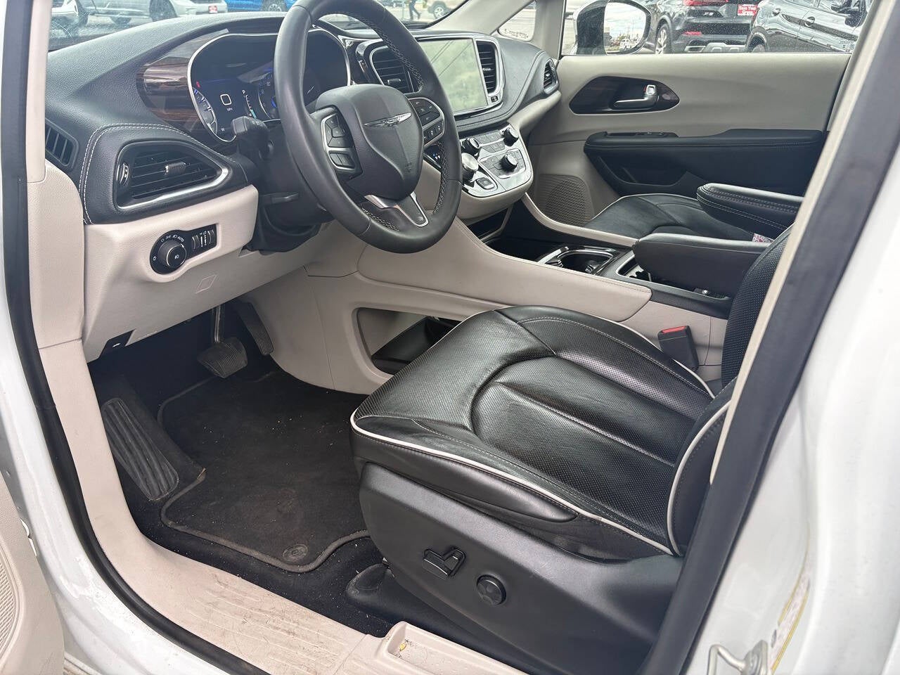 2023 Chrysler Pacifica Limited 4dr Mini Van