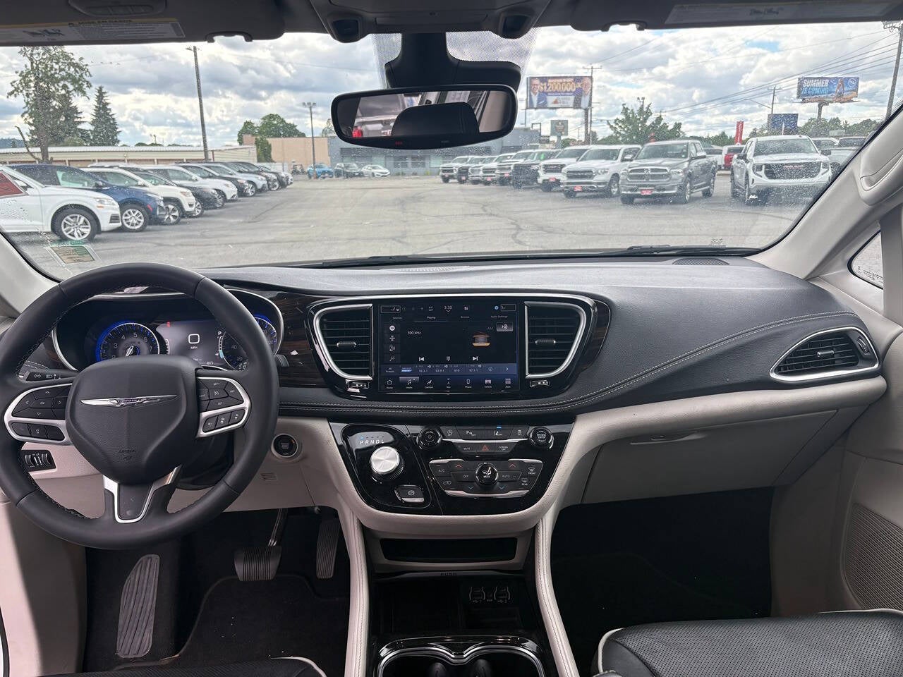 2023 Chrysler Pacifica Limited 4dr Mini Van