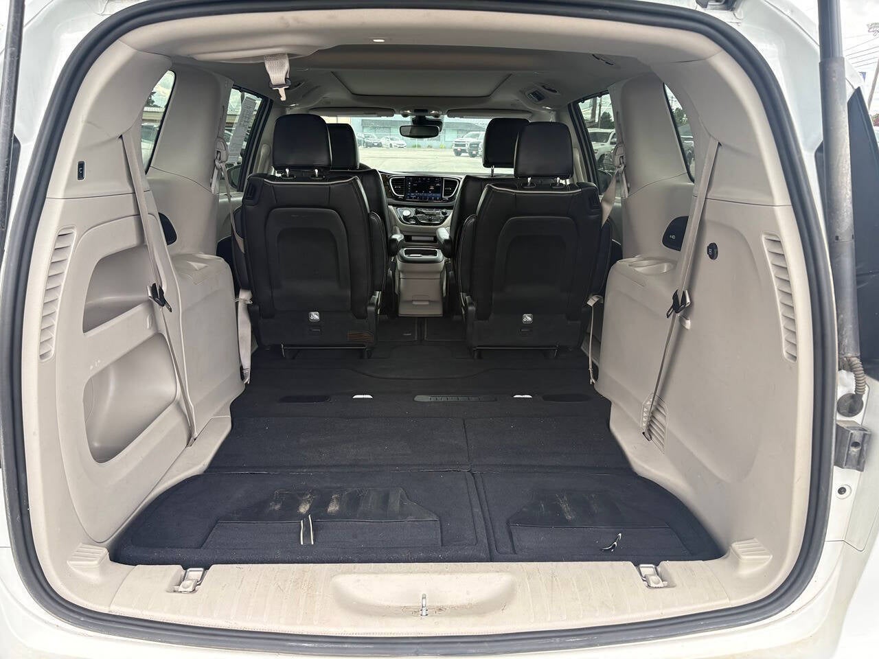 2023 Chrysler Pacifica Limited 4dr Mini Van