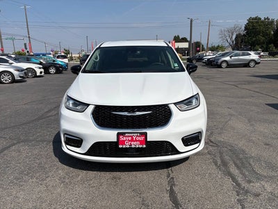 2024 Chrysler Pacifica Plug-In Hybrid Select 4dr Mini Van