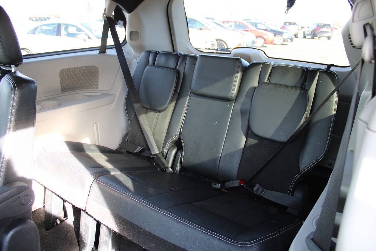 2020 Dodge Grand Caravan SXT 4dr Mini Van