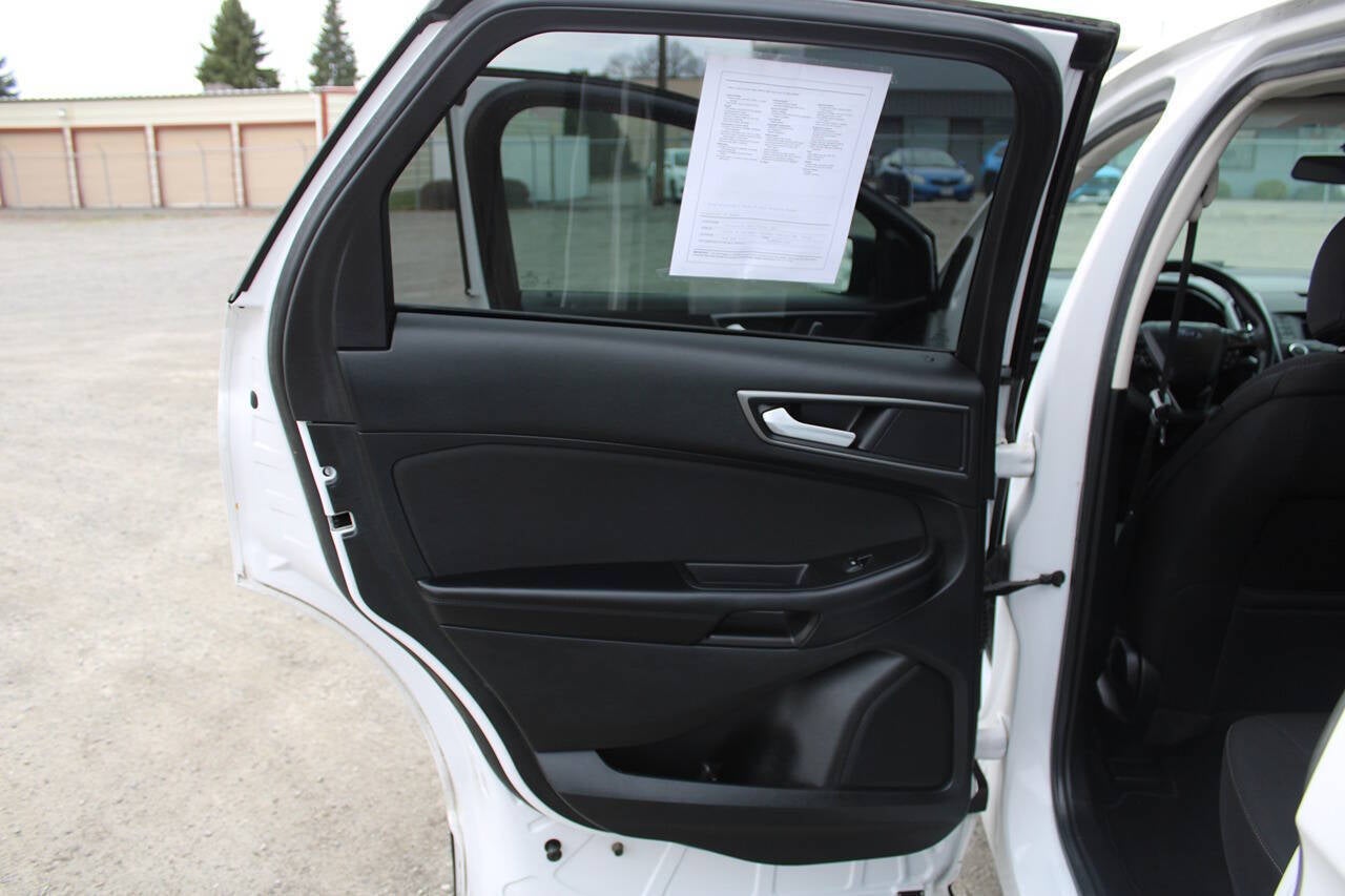 2016 Ford Edge SE AWD 4dr Crossover