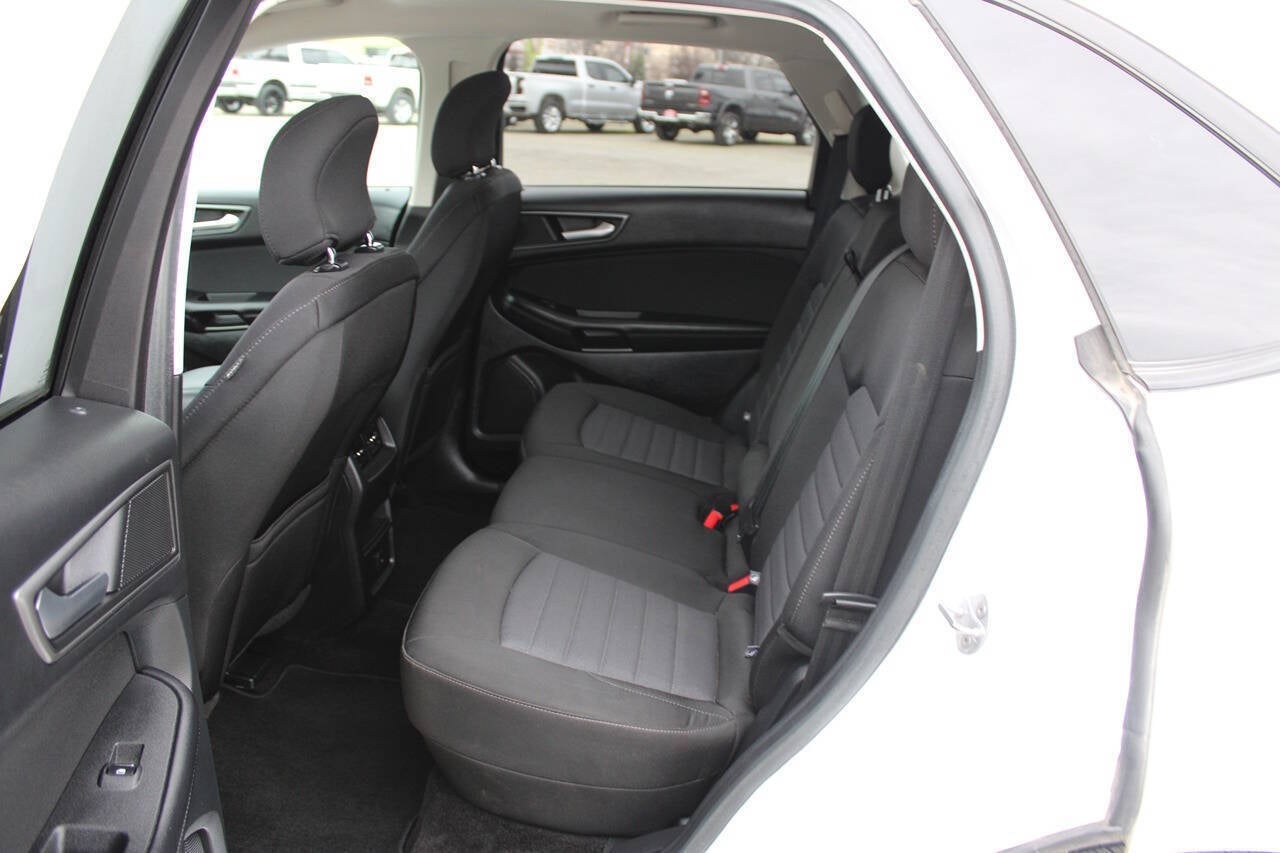 2016 Ford Edge SE AWD 4dr Crossover